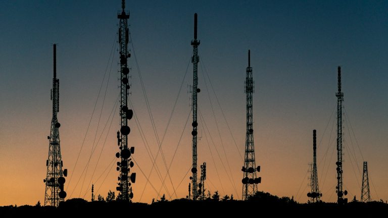 Telecom Italia infiamma i mercati: volumi anomali e rally tecnico nella seduta di metà marzo